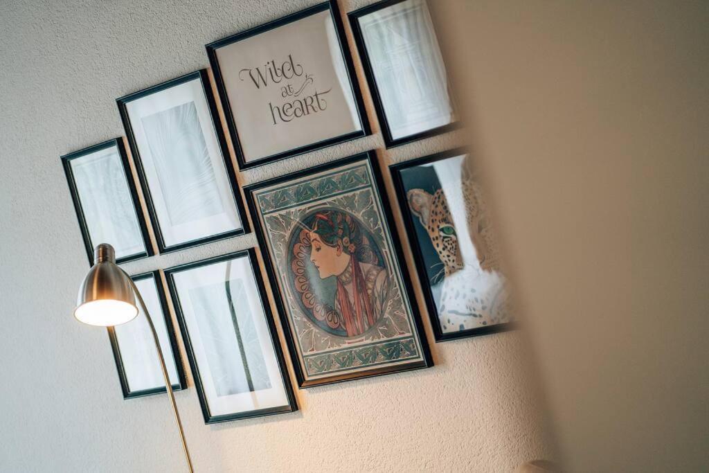 Thenest Glarus Studio-Apartment Buitenkant foto